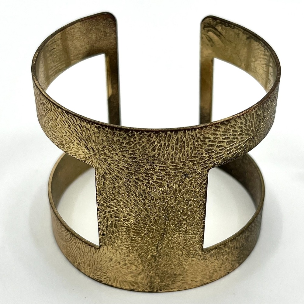 Vintage Gold Tone Cutout‎ Open Cuff Statement Gladiator Wide Punk Bracelet Slide